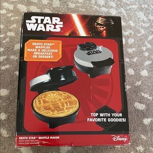 STAR WARS DEATH STAR Waffle Maker New